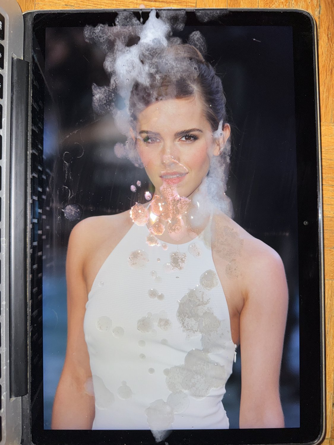 muG4agTz Emma Watson Cum Tribute 036 03.jpg